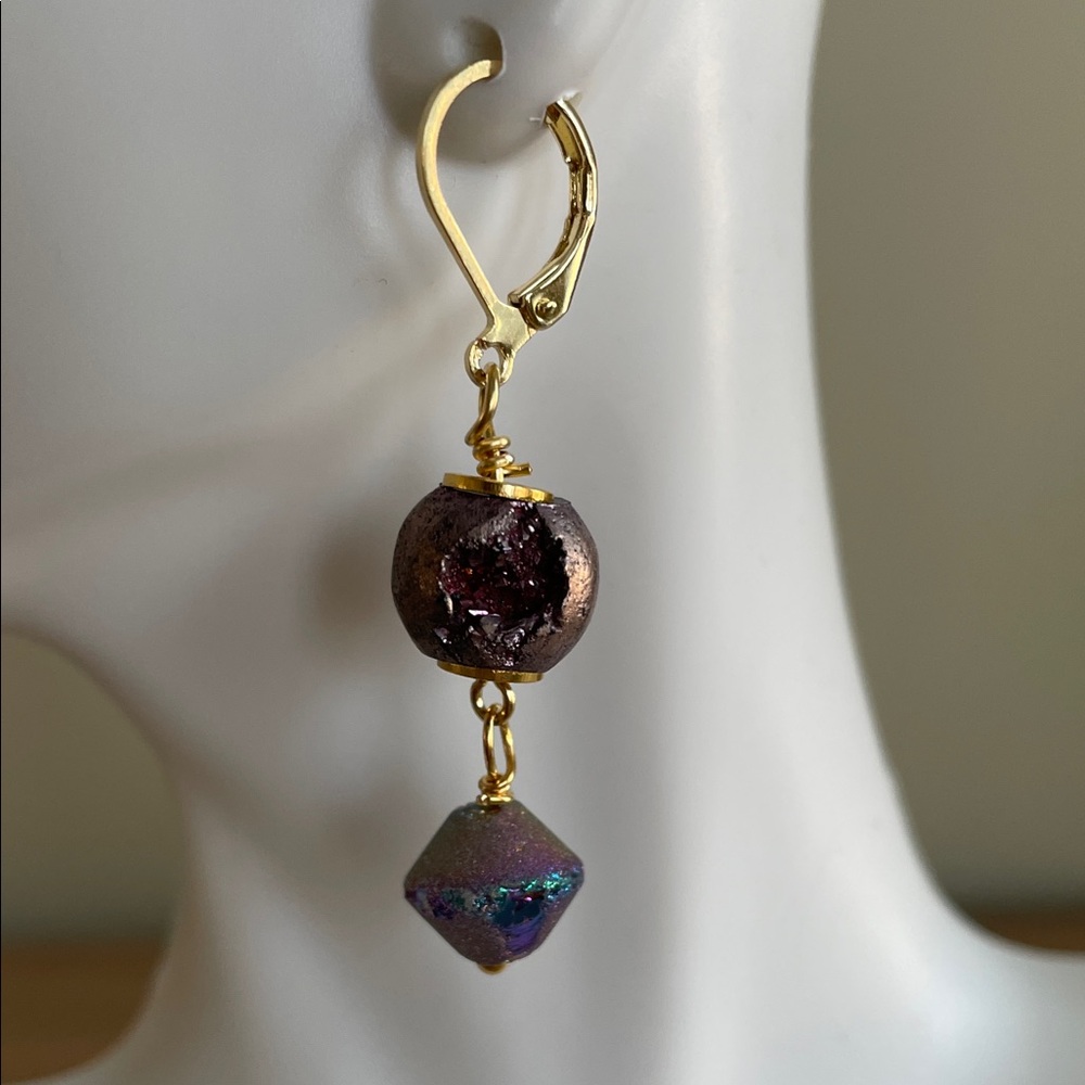 HAND CRAFTED DRUZY GEODE DROP EARRINGS Lavender Purple Iridescent Gold Dangles - Picture 5 of 12